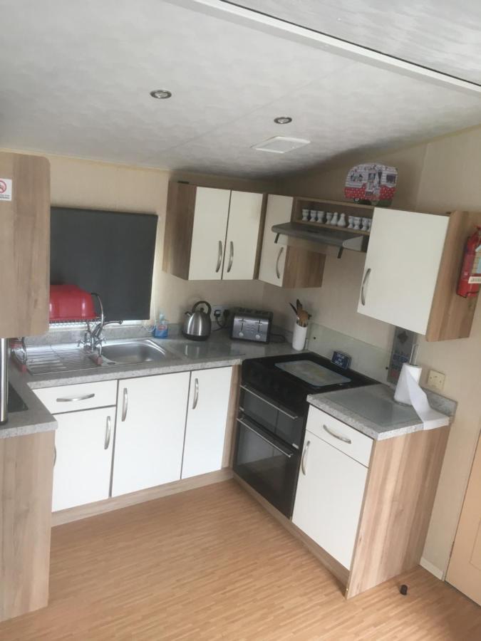 Take Me To The Beach At J&S Caravan Holidays Newquay Bay Resort Saint Columb Minor Esterno foto
