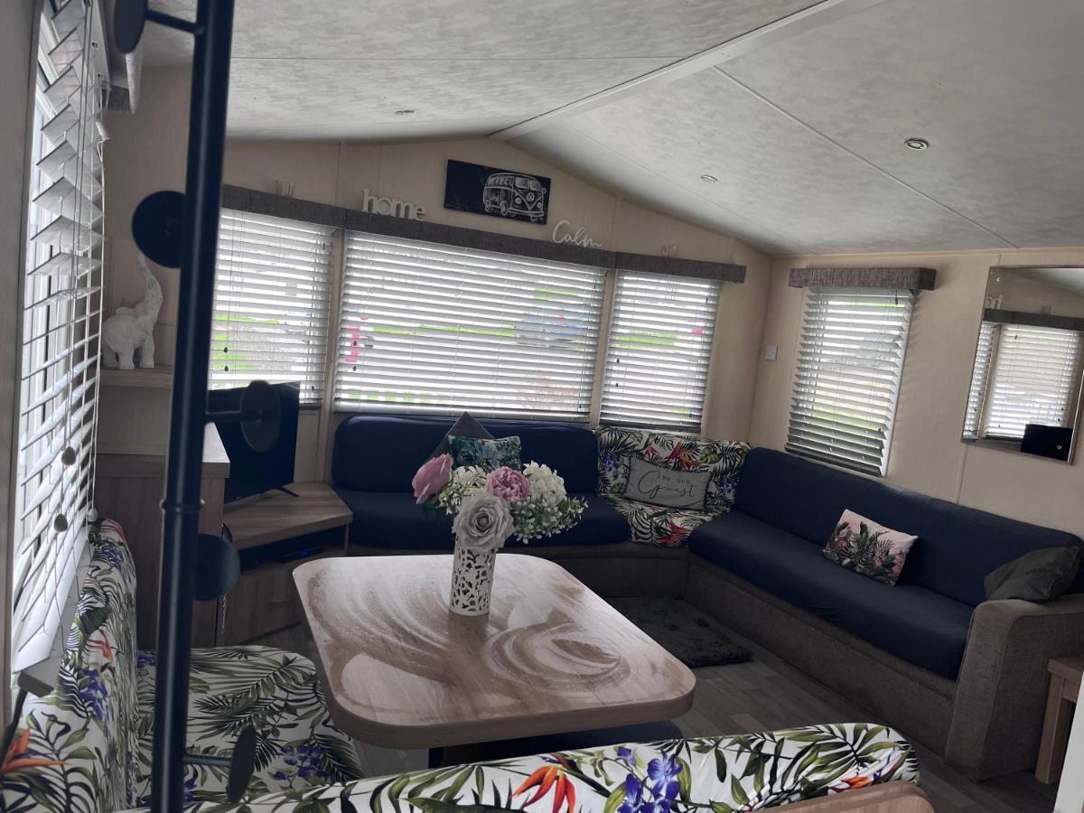 Take Me To The Beach At J&S Caravan Holidays Newquay Bay Resort Saint Columb Minor Esterno foto